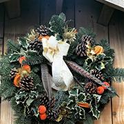 Deluxe Holly Wreath