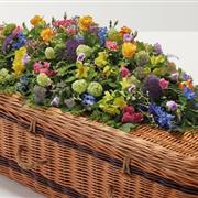 CS023 Country Mixed Coffin Spray